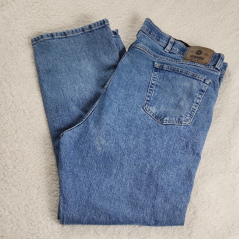 Wrangler Men's Light Blue Jeans 44 X 30 Regular Fit